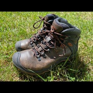 Keen Liberty Ridge - Waterproof Hiking Boots